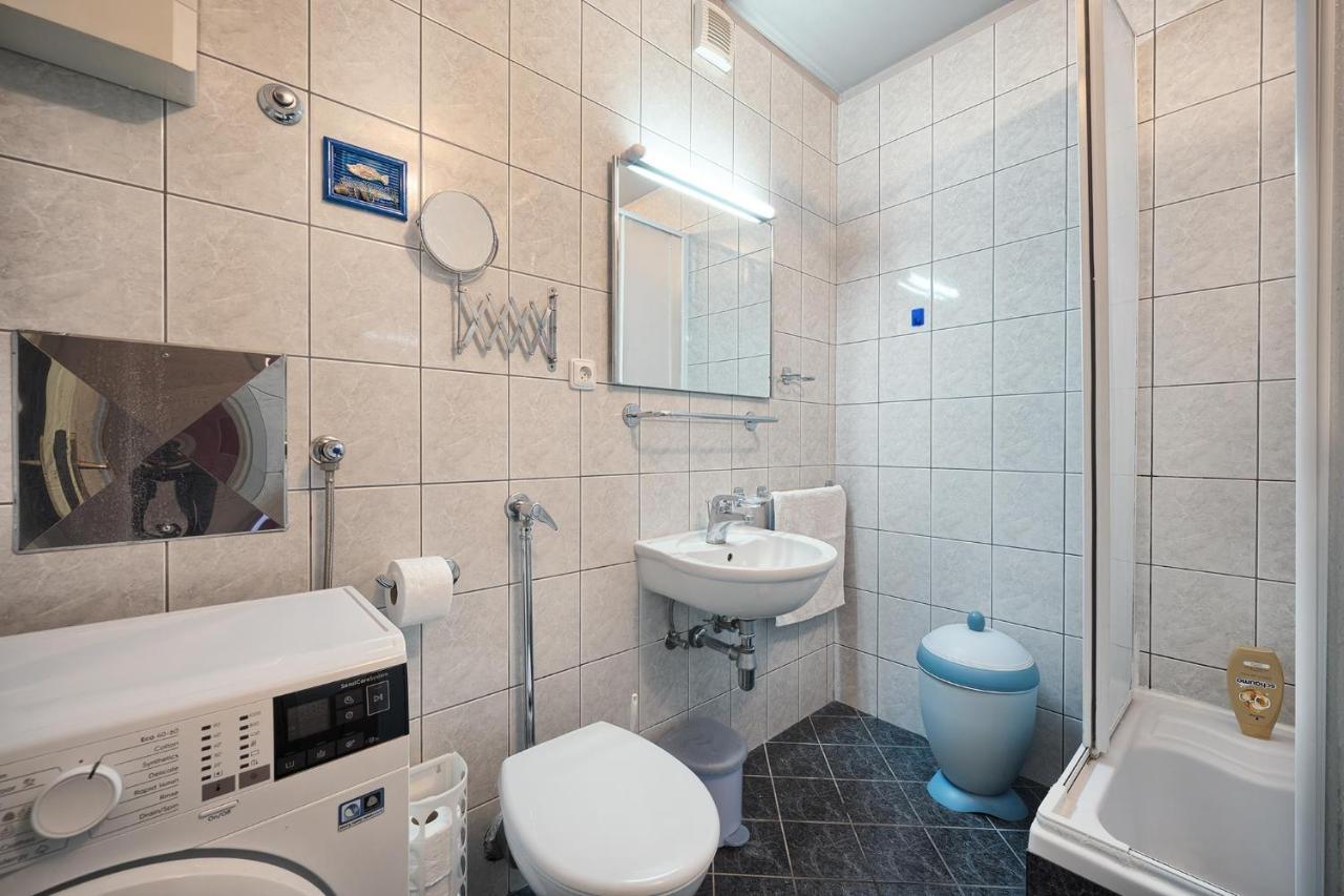 Apartment Bezo1 *